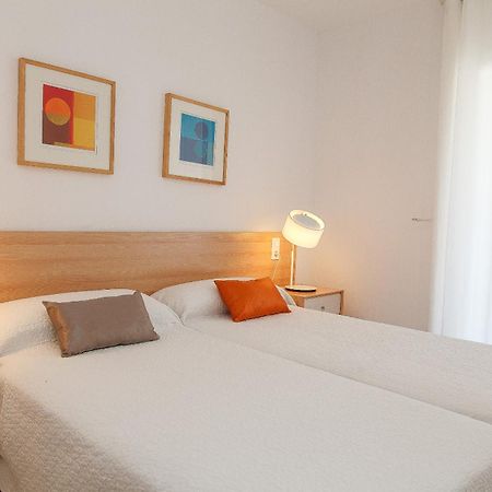 Uhc Ventura Park Apartments Salou Room photo
