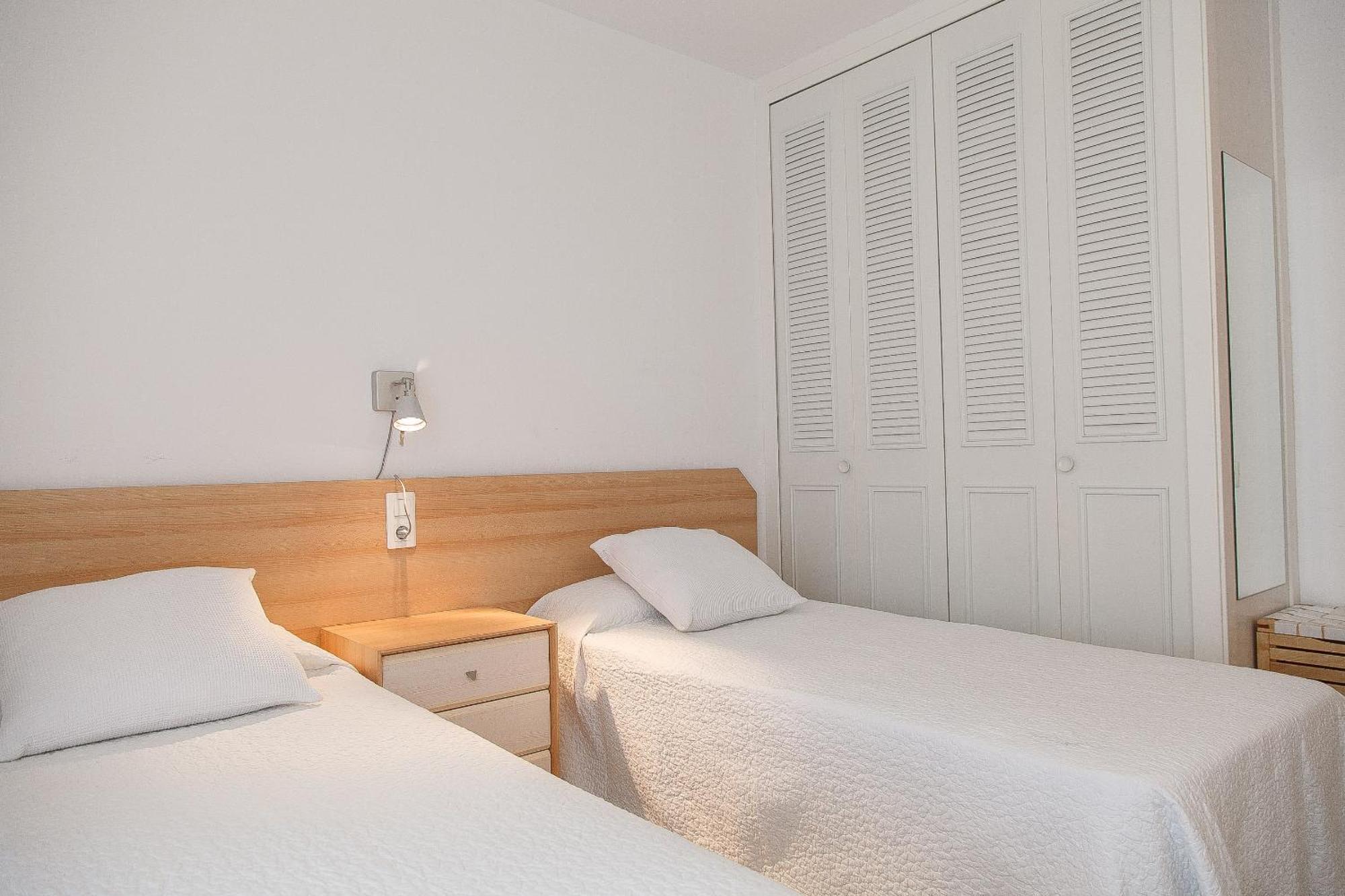 Uhc Ventura Park Apartments Salou Room photo