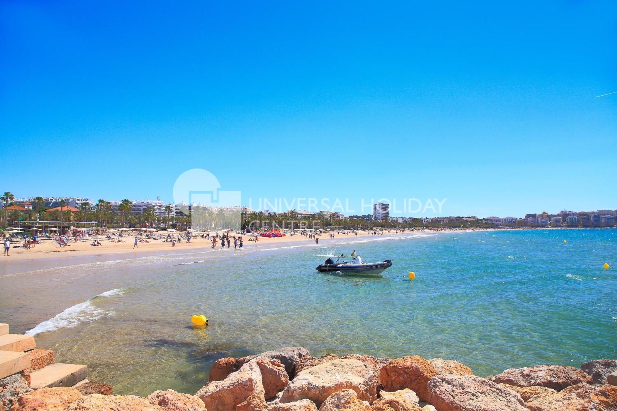 Uhc Ventura Park Apartments Salou Room photo